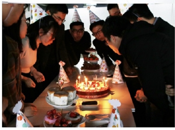 歡樂(lè)平安圣誕節(jié)，濃情溫馨生日會(huì)！